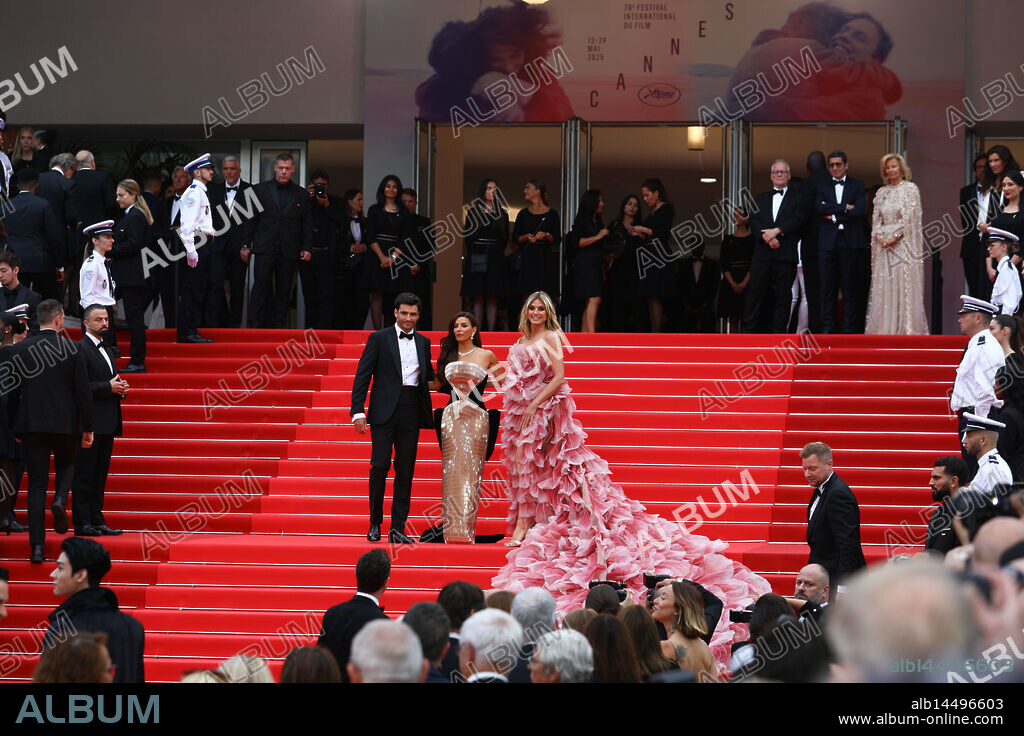 HEIDI KLUM, EVA LONGORA and CARLOS SAINZ. May 13, 2025, Cannes, Cote D'azur, France: EVA LONGORIA and HEIDI KLUM on the red carpet for the Opening Ceremony and the 'Leave One Day' Premiere screening at the 78th Annual Cannes Film Festival at Palais des Festivals in Cannes, France (Credit Image: © Mickael Chavet/ZUMA Press Wire).