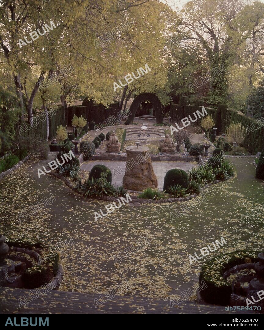 JOSE MARTIN ALDEHUELA. JARDINES DEL RETIRO.