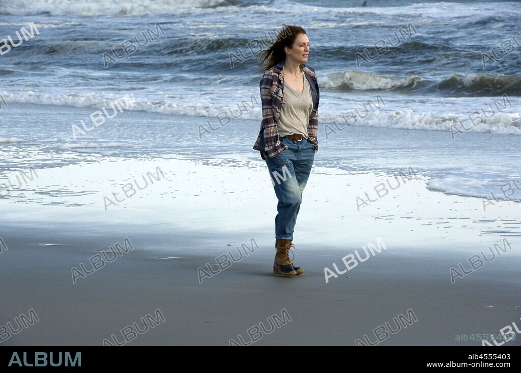 JULIANNE MOORE in STILL ALICE, 2014, directed by RICHARD GLATZER. Copyright BSM STUDIO/BIG INDIE PICTURES/KILLER FILMS/SHRIVER FILMS.
