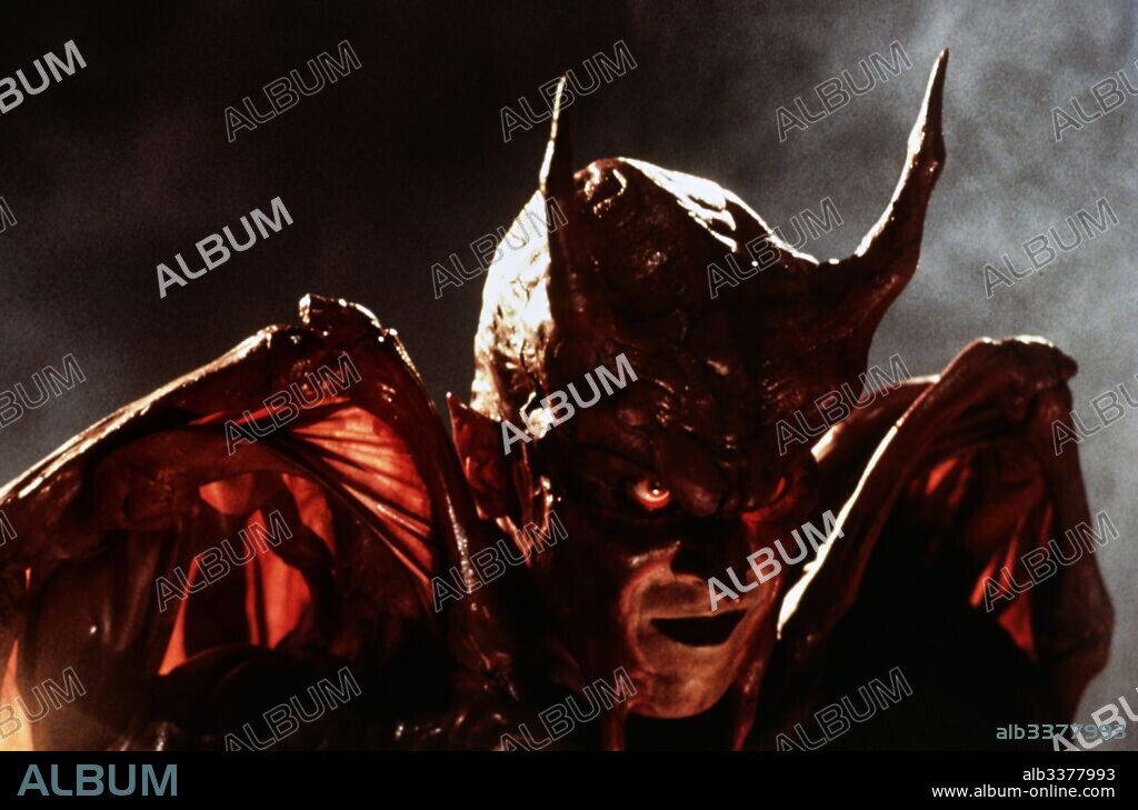 FAUST: LA VENGANZA ESTÁ EN LA SANGRE, 2001 (FAUST: LA REVENJA ÉS A LA SANG), dirigida por BRIAN YUZNA. Copyright FANTASTIC FACTORY.
