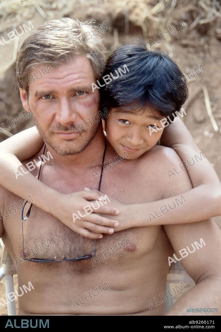 HARRISON FORD and Ke Huy Quan in INDIANA JONES AND THE TEMPLE OF DOOM, 1984, directed by STEVEN SPIELBERG. Copyright LUCASFILM LTD/PARAMOUNT.