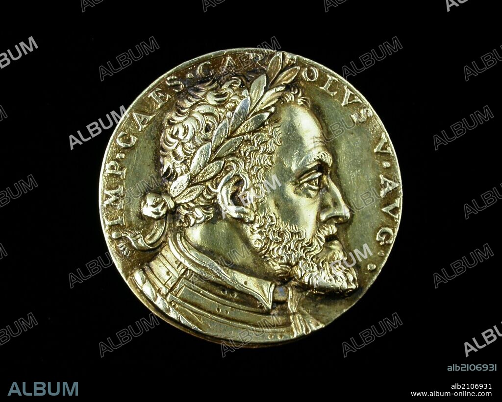NUMISMATICA. MEDALLA MODERNA. DE CARLOS V E ISABEL DE PORTUGAL, POR LEONE LEONI. ANVERSO. RETRATO DEL EMPERADOR A LA DERECHA. CABEZA LAUREADA. CON CORAZA. (DEPOSITO: MUSEO ARQUEOLOGICO NACIONAL).