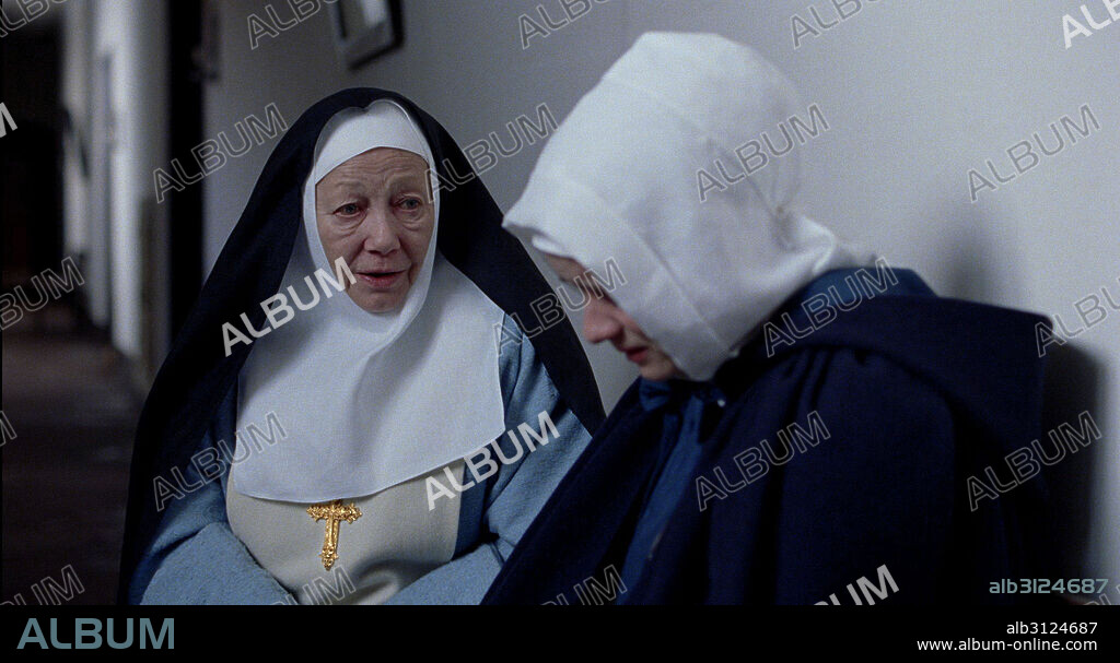 FRANÇOISE LEBRUN en LA RELIGIOSA, 2013 (LA RELIGIEUSE), dirigida por GUILLAUME NICLOUX. Copyright LES FILMS DU WORSO.