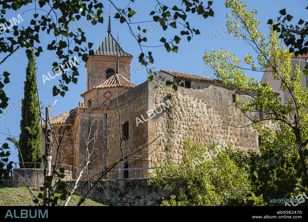 Palacio de los Hurtado de Mendoza o de los Altamira, parque de la Arboleda, Almazán, Soria, comunidad autónoma de Castilla y León, Spain, Europe.