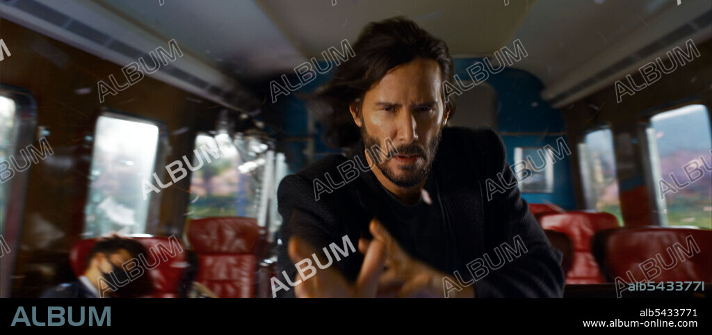 KEANU REEVES in THE MATRIX RESURRECTIONS, 2021, directed by LANA WACHOWSKI. Copyright Village Roadshow Pictures/NPV Entertainment/Silver Pictures/Warner Bros.
