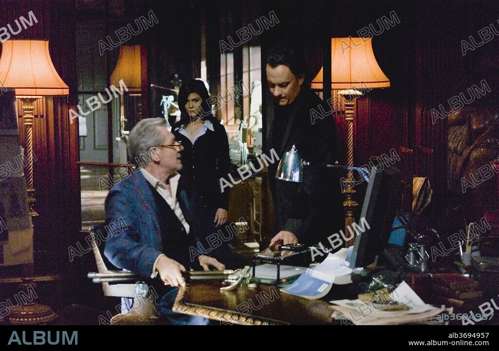 AUDREY TAUTOU, IAN McKELLEN und TOM HANKS in THE DA VINCI CODE - SAKRILEG, 2006 (THE DA VINCI CODE), unter der Regie von RON HOWARD. Copyright COLUMBIA PICTURES.