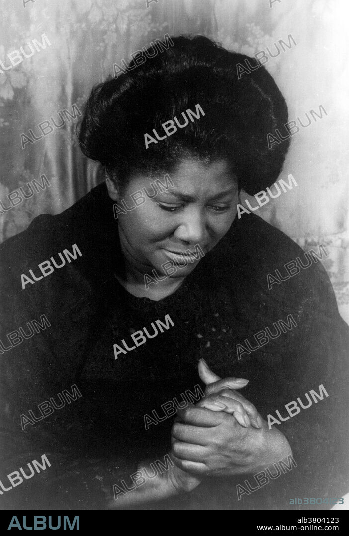 Jackson, photographed by Carl Van Vechten, April 16, 1962. Mahalia Jackson (October 26, 1911 - January 27, 1972) was an American gospel singer. Possessing a powerful contralto voice, she was referred to as "The Queen of Gospel". Jackson became one of the most influential gospel singers in the world and was heralded internationally as a singer and civil rights activist. She was described by entertainer Harry Belafonte as "the single most powerful black woman in the United States". She recorded about 30 albums (mostly for Columbia Records) during her career. Jackson played an important role during the civil rights movement. Although she was internationally known and had moved up to the northern states, she still encountered racial prejudice. She hoped her music could "break down some of the hate and fear that divide the white and black people in this country". Her good friend Martin Luther King, Jr., said, "A voice like this one comes not once in a century, but once in a millennium." She died in 1972, at the age of 60, of heart failure and diabetes complications.