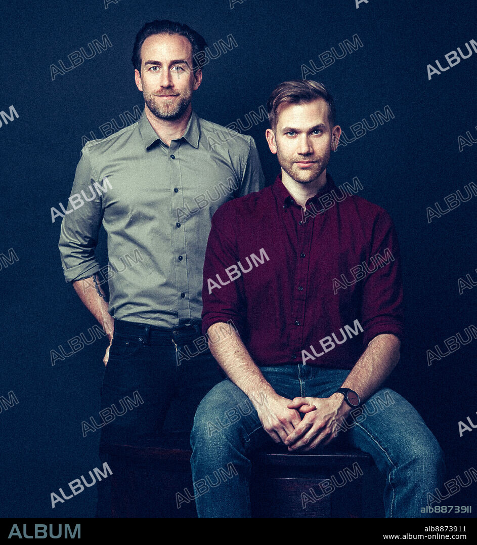 AARON MOORHEAD and JUSTIN BENSON in SOMETHING IN THE DIRT, 2022, directed by AARON MOORHEAD and JUSTIN BENSON. Copyright Rustic Films.