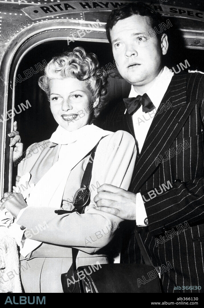 ORSON WELLES et RITA HAYWORTH.
