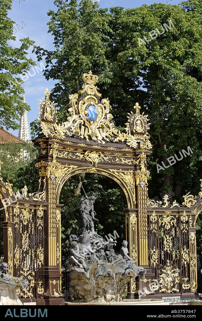 Neptune's fountain by Barthelemy Guibal, Place Stanislas, formerly Place Royale, UNESCO World Heritage Site, Nancy, Meurthe et Moselle, Lorraine, France, Europe.