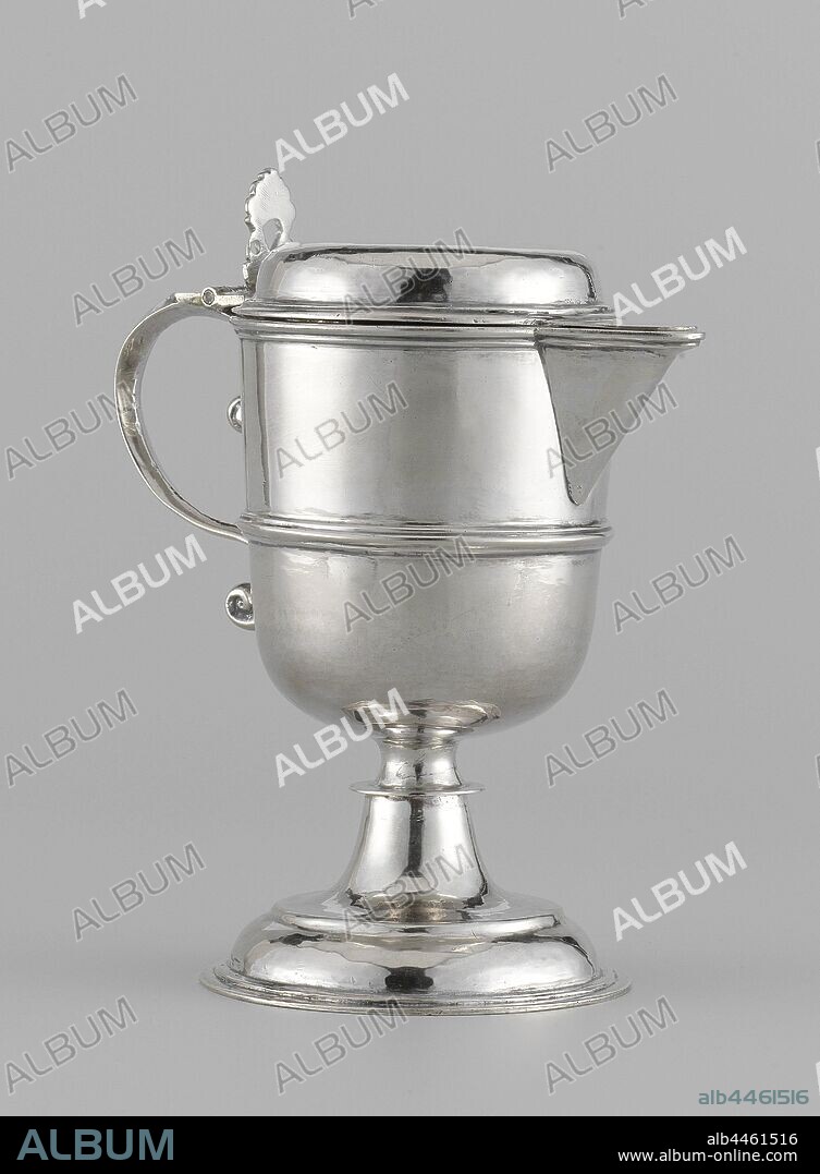Ampoule, Ampoule with a hinged, rounded lid and resting on a round base with a flat bottom edge. The base is made up of a curved and constricted, rejuvenating section. Along the convex part there are semicircular frames at the bottom and at the top. The rejuvenating part is articulated by a flat ring. The body has a convex belly and a straight wall. Profiled frames run along the center of the wall and along the top. On one side there is a triangular spout, on the other side an ear in the shape of a volute. The thumb rest has the shape of an openwork letter decorated with volutes. A letter is engraved on the lid above the spout. The letter A on one copy and the letter V on the other., Cornelis Willems Snijder (attributed to), Haarlem, 1674, silver (metal), soldering, h 12.3 cm × d 6.7 cm × w 177.97 gr.