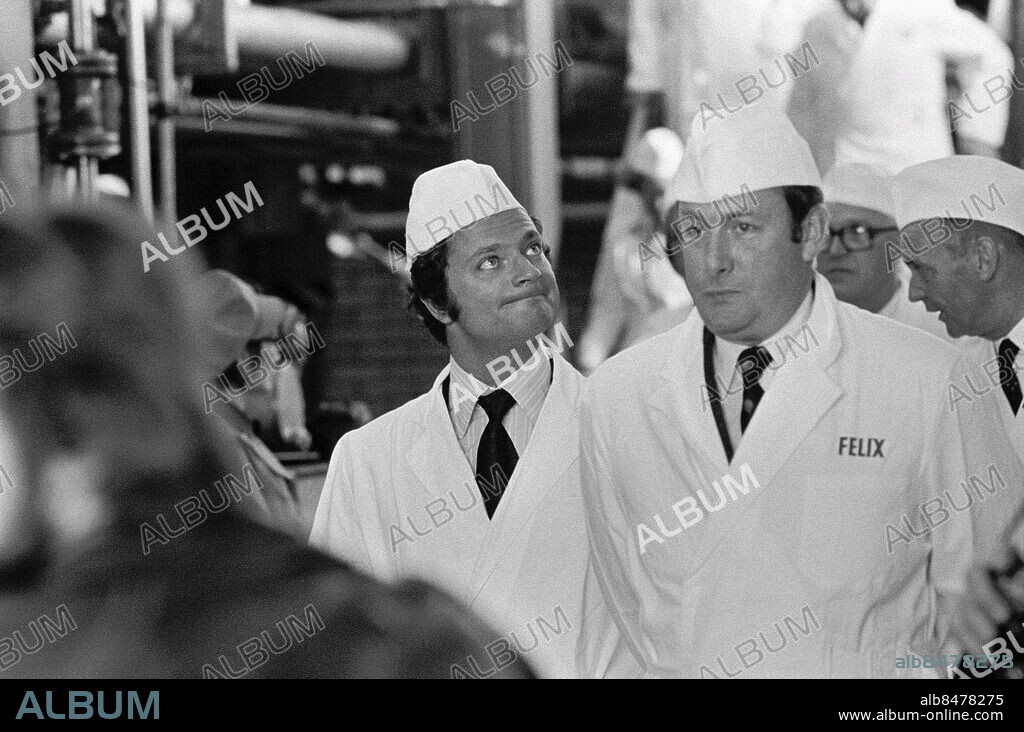 Eslöv 1975 . Kung Carl XVI Gustaf på eriksgata i Malmöhus län. Besök på Findus. . Foto: Torbjörn Andersson / EXP / TT / Kod: 4 . **AFTONBLADET OUT **.