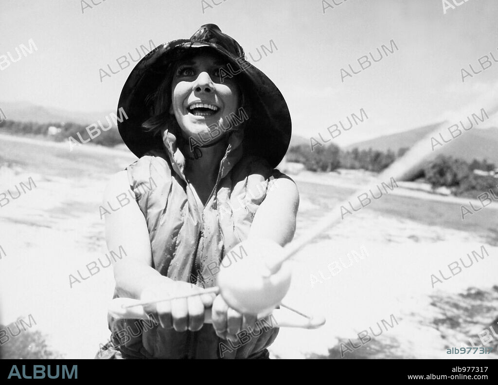 GRACITA MORALES en OPERACION CABARETERA, 1967, dirigida por MARIANO OZORES HIJO.