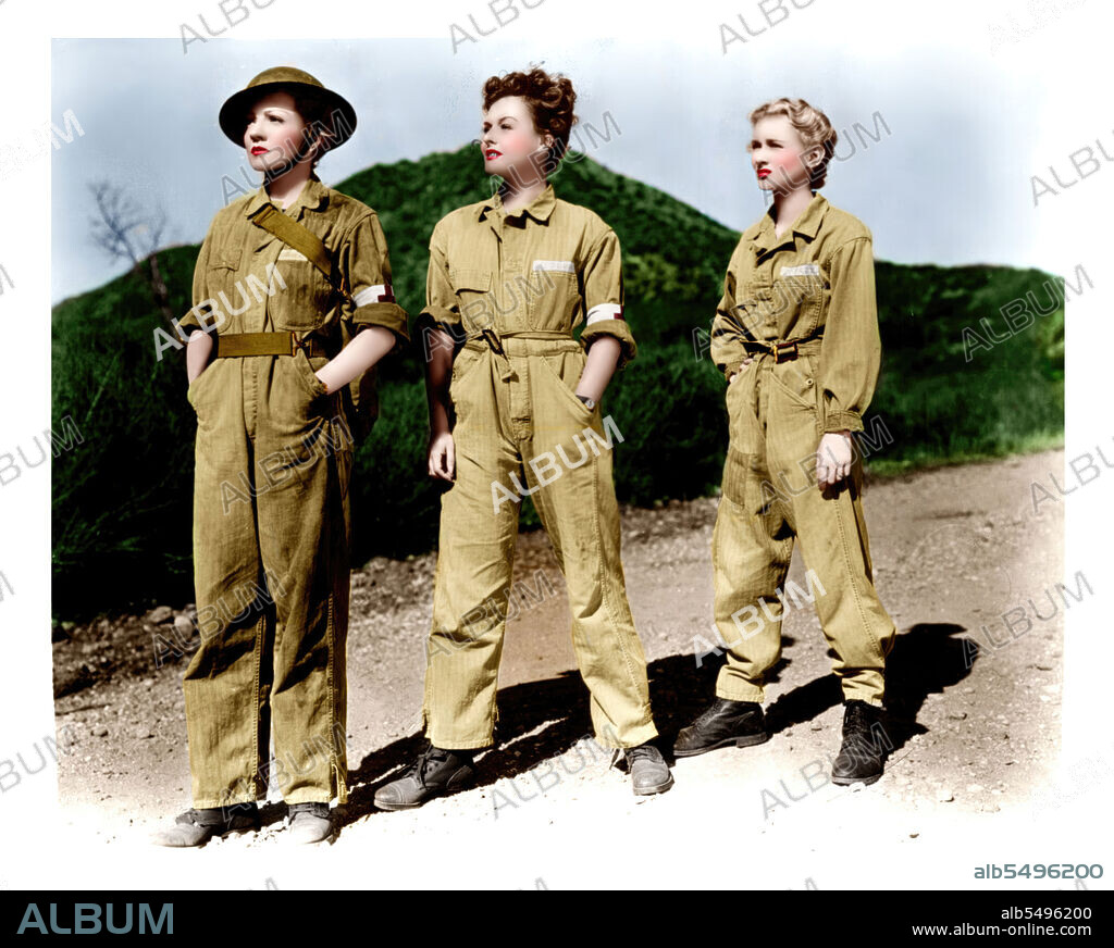 CLAUDETTE COLBERT, PAULETTE GODDARD y VERONICA LAKE en SANGRE EN FILIPINAS, 1943 (SO PROUDLY WE HAIL), dirigida por MARK SANDRICH. Copyright PARAMOUNT PICTURES.