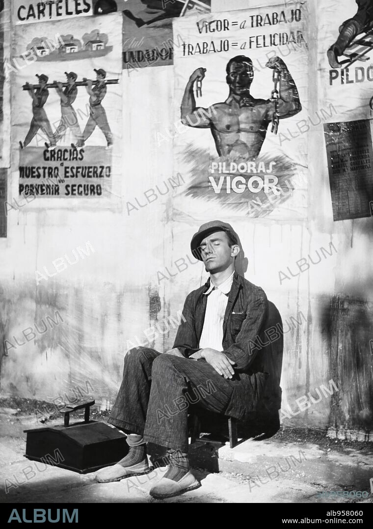 FERNANDO FERNAN GOMEZ en LA IRONIA DEL DINERO, 1959, dirigida por EDGAR NEVILLE y GUY LEFRANC. Copyright EDGAR NEVILLE PRODUCCION.