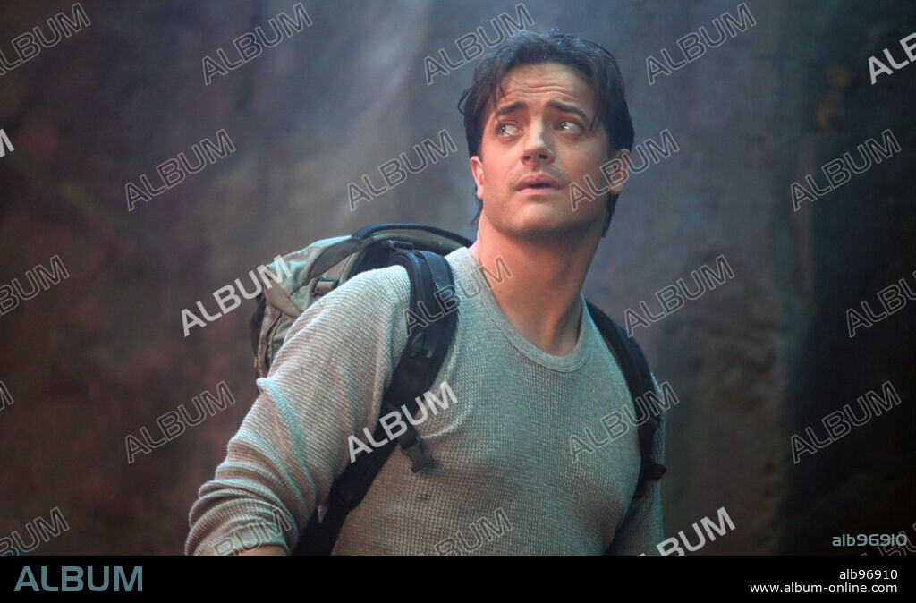 BRENDAN FRASER en VIAJE AL CENTRO DE LA TIERRA, 2008 (JOURNEY TO THE CENTER OF THE EARTH), dirigida por ERIC BREVIG. Copyright WALDEN MEDIA/NEW LINE CINEMA / RAYMOND, SEBASTIEN.