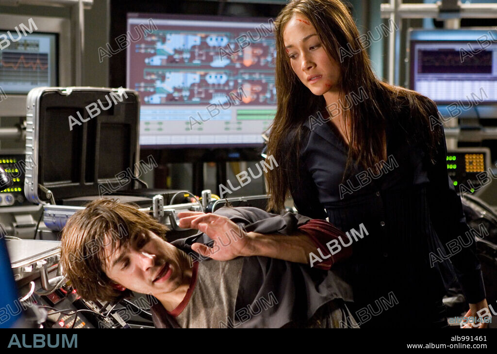 JUSTIN LONG and MAGGIE Q in LIVE FREE OR DIE HARD, 2007, directed by LEN WISEMAN. Copyright CHEYENNE ENTERPRISES/DUNE ENTERTAINMENT/INGENIOUS FILM PARTN / MASI, FRANK.
