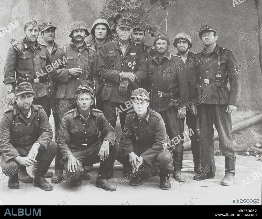 JAMES COBURN in STEINER - DAS EISERNE KREUZ, 1977 (CROSS OF IRON), unter der Regie von SAM PECKINPAH. Copyright AVCO EMBASSY.