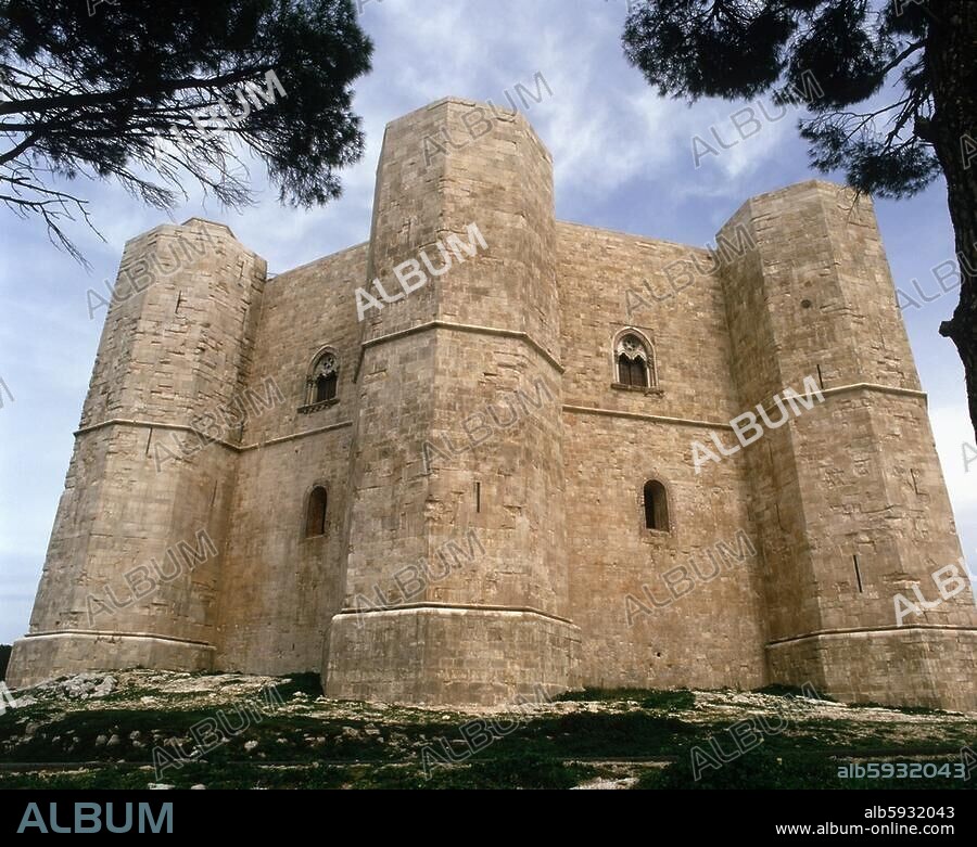 Castel del Monte (Jagdschloß, erbaut um 1240 für Kaiser Friedrich II.). Murge (Italien, Apulien). , Apulien, Italien.