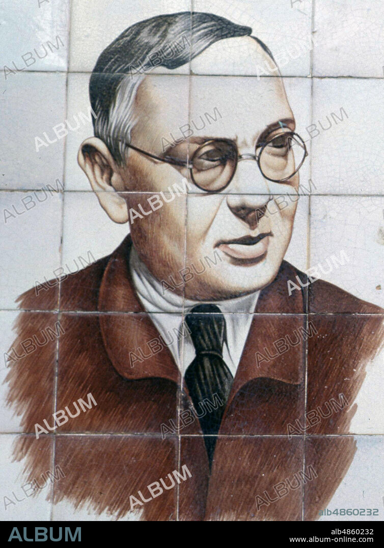 INFANTE, BLAS. POLITICO ESPAÑOL. NACIDO EN CASARES, PROVINCIA DE MALAGA. 1885-1936. AZULEJO DE UN MONUMENTO EN RONDA.