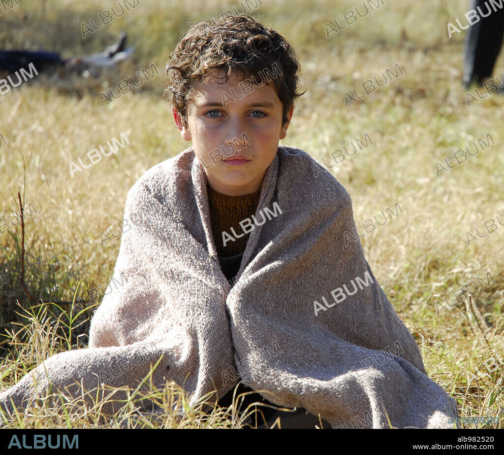 JUAN CIANCIO en EL NIÑO DE BARRO, 2007, dirigida por JORGE ALGORA. Copyright PATAGONIK FILM GROUP/ADIVINA PRODUCCIONES SL/CASTELAO PRODUC.