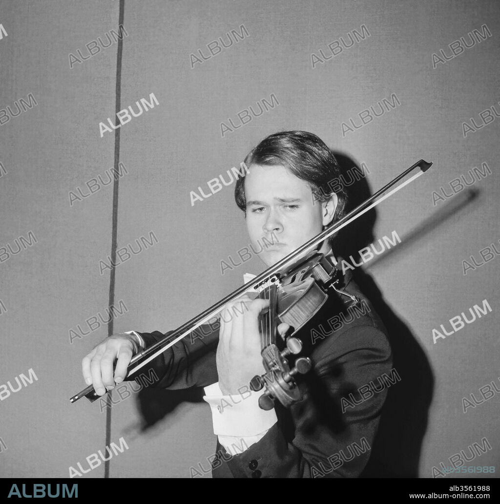 French violonist Augustin Dumay in October 1985.