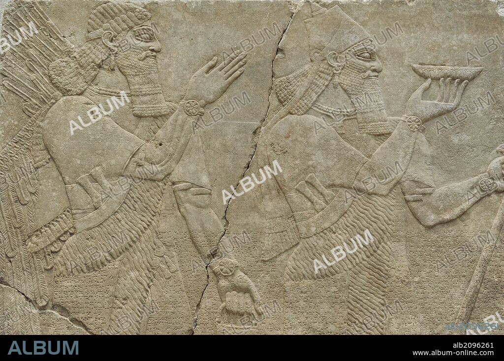 ARTE MESOPOTAMICO-ASIRIO. Asurbanipal junto a un genio alado. Relieve datado en el siglo IX a. C. Alabastro. Procedente del PALACIO DE ASURBANIPAL. Nimrud. Neues Museum. Berlín. Alemania. Europa.