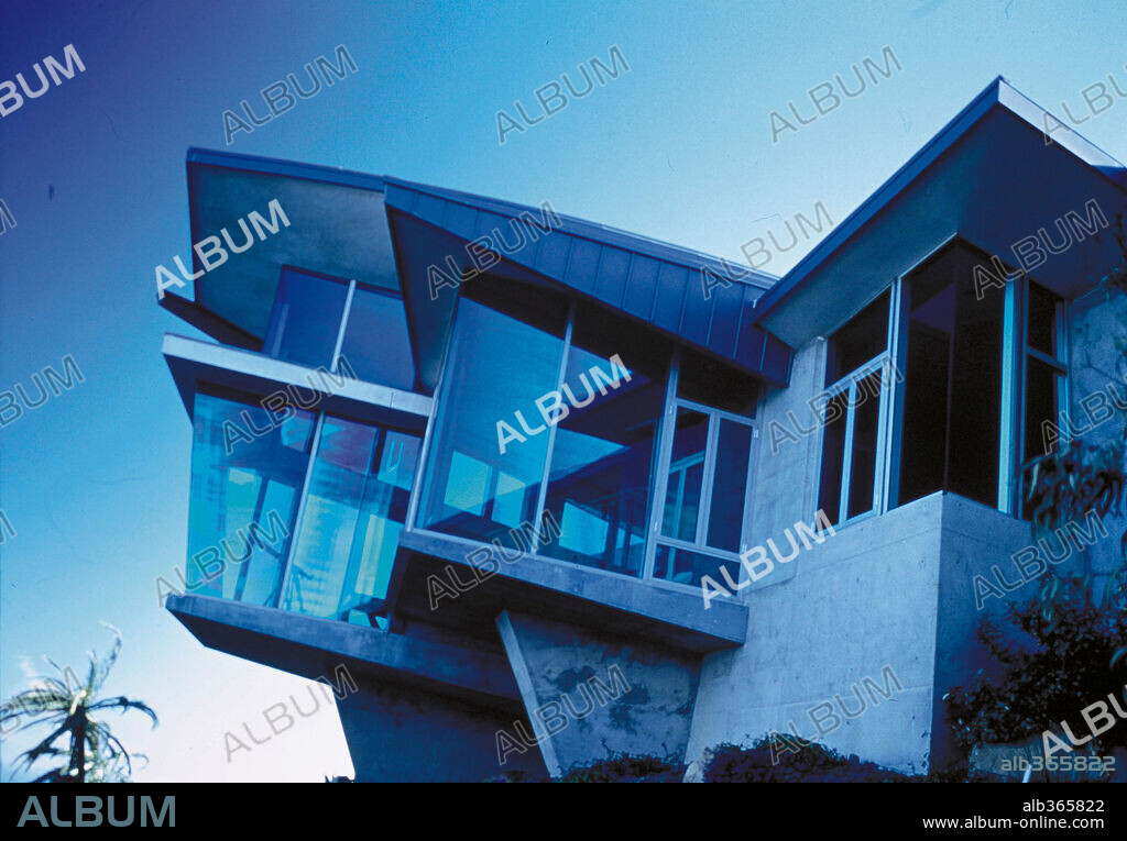 ÚLTIMA SOSPECHA, 2001 (THE GLASS HOUSE), dirigida por DANIEL SACKHEIM. Copyright ORIGINAL FILM/COLUMBIA PICTURES CORPORATION / CHEN, LINDA R.