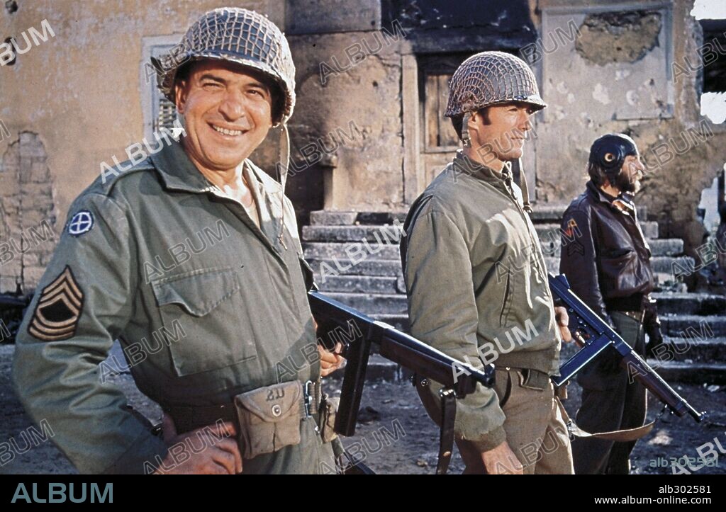 CLINT EASTWOOD y TELLY SAVALAS en LOS VIOLENTOS DE KELLY, 1970 (KELLY'S HEROES), dirigida por BRIAN G. HUTTON. Copyright M.G.M.
