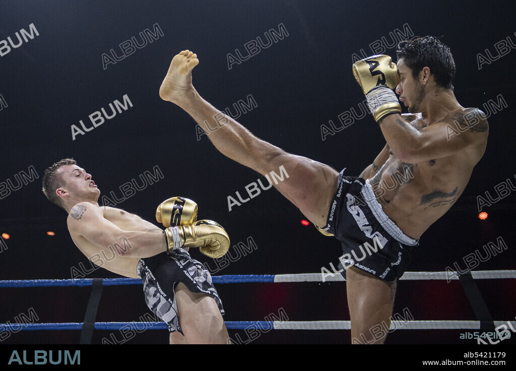 December 11, 2019, Gothenburg, SWEDEN: 191211 Sanny Dahlbeck of Sweden (r) and Jonte Larsson of Sweden (l) in a Muay Thai fight during AK3 on December 11, 2019 in Gothenburg.Photo: Mathias Bergeld / BILDBYRÃN / Cop 200..bbeng kampsport martial arts ak3 ak fighting championship (Credit Image: © Mathias Bergeld/Bildbyran via ZUMA Press).