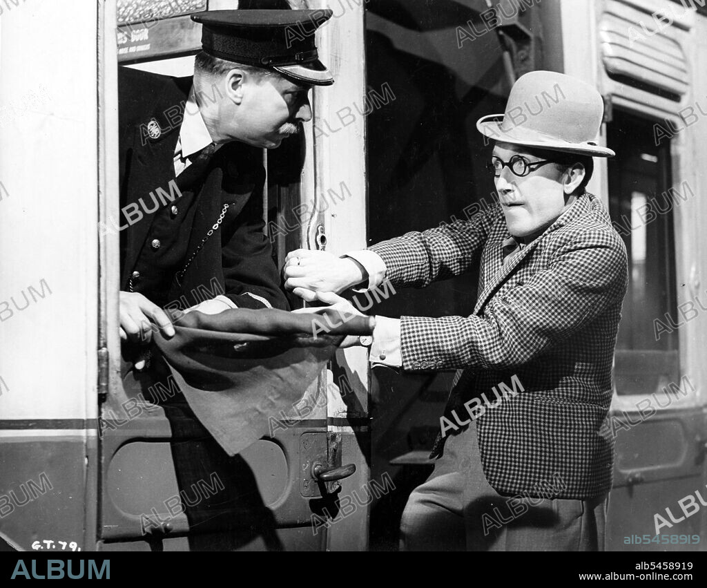 ARTHUR ASKEY in THE GHOST TRAIN, 1941, directed by WALTER FORDE. Copyright GAINSBOROUGH FILMS.