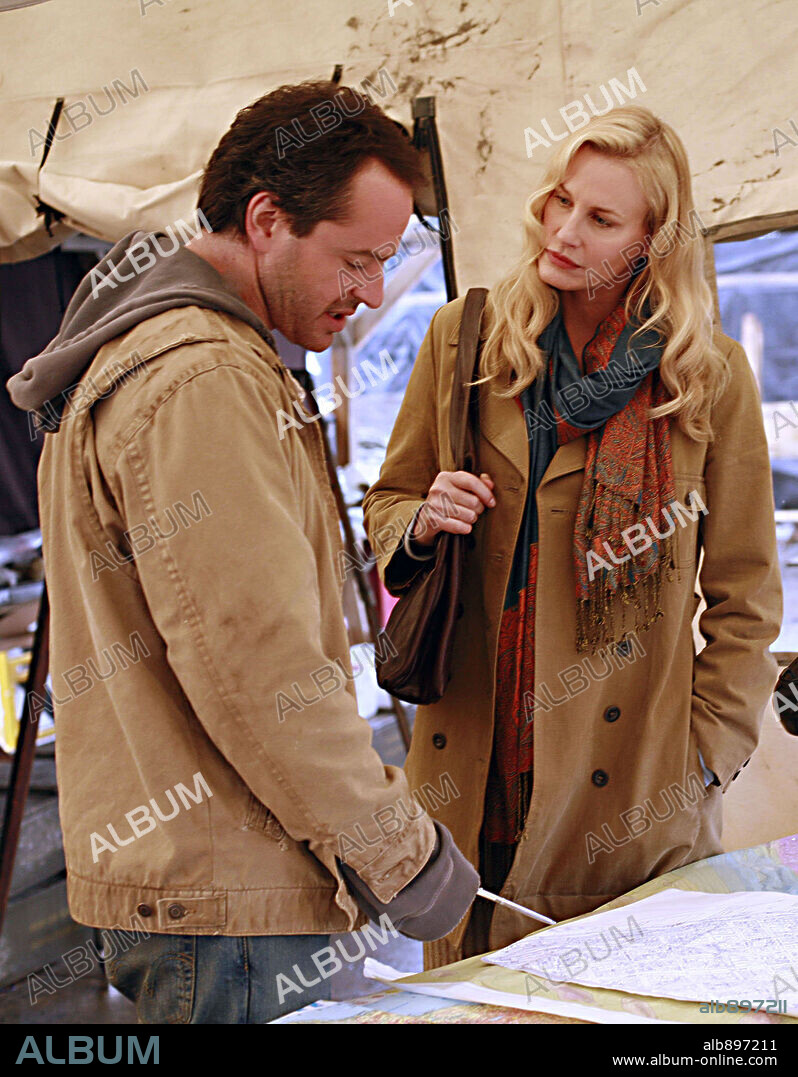 DARYL HANNAH und GIL BELLOWS in FINAL DAYS OF PLANET EARTH-TV, 2006, unter der Regie von ROBERT LIEBERMAN. Copyright HALLMARK.