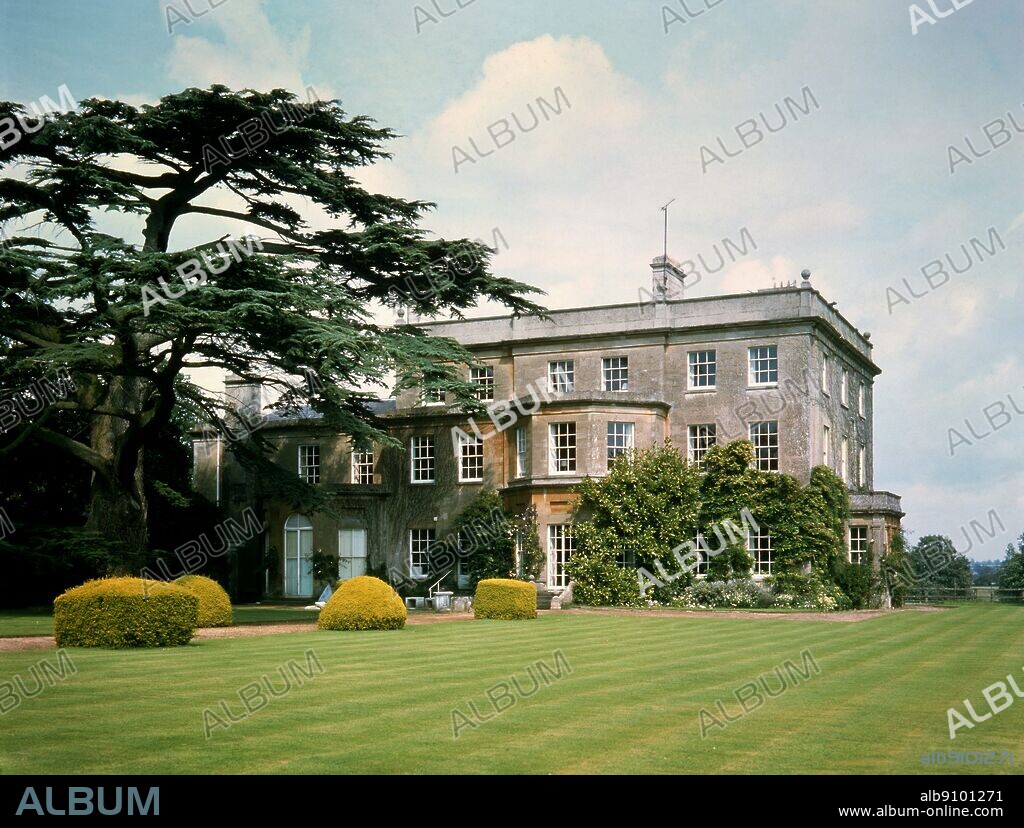 Highgrove - Highgrove House near Tetbury in Gloucestershire has been the private residence of The Prince of Wales since 1980 - The house is built in the Georgian classical style was constructed by the Paul family of Stroud, Gloucestershire some time between 1796 and 1798. It is a rectangular three-storey building with nine bedrooms, four reception rooms, eight bathrooms and a nursery wing.. ©TopFoto.
