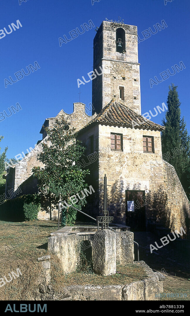 IGLESIA DE SANT ESTEVE DE PLANTA ROMANICA REFORMADA EN EL SIGLO XVIII.