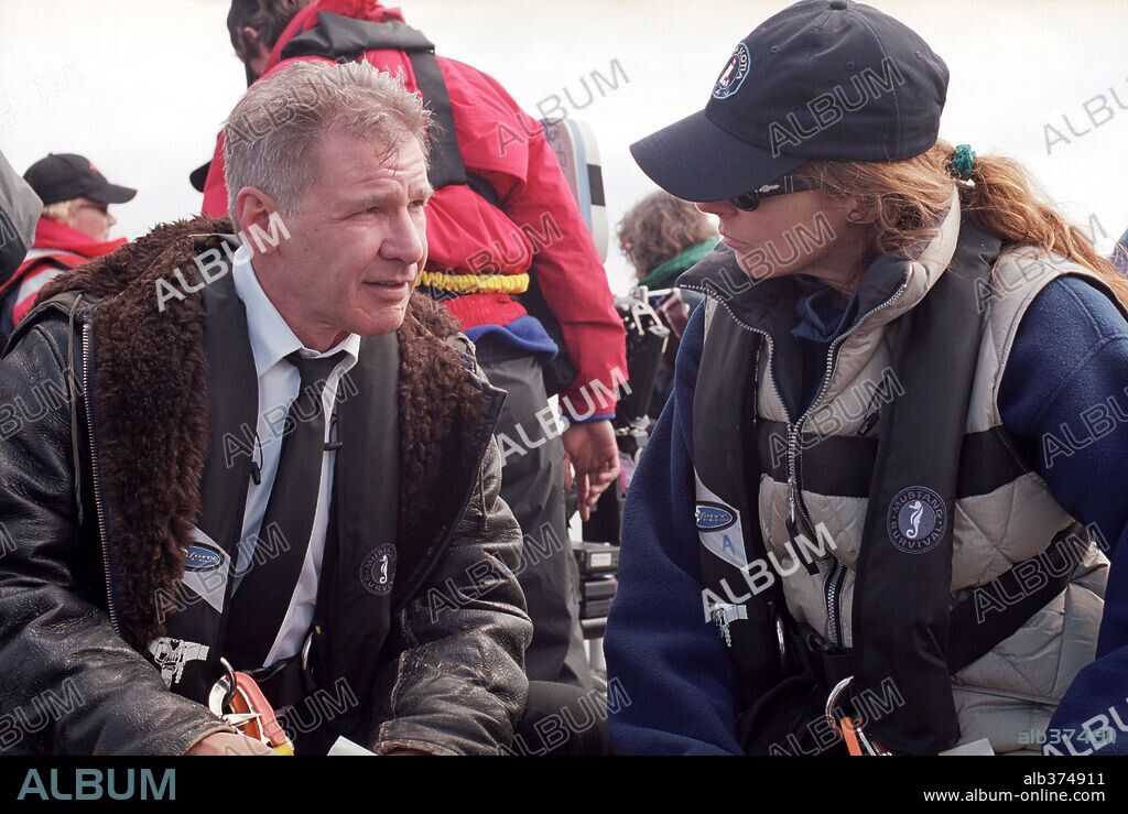 HARRISON FORD und KATHRYN BIGELOW in K-19 - SHOWDOWN IN DER TIEFE, 2002 (K-19: THE WIDOWMAKER), unter der Regie von KATHERINE BIGELOW. Copyright PARAMOUNT PICTURES.