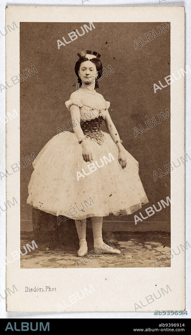 Portrait of Fanny Genat (1831-1902), (dancer, mime, actress), Disdéri, André-Adolphe-Eugène, Photographer, Between 1859 and 1863, 2nd half of the 19th century, Photography, Graphic arts, Photography, Albumen paper print, Dimensions - Work: Height: 8.5 cm, Width: 5.2 cm, Dimensions: Height: 10.5 cm, Width: 6.2 cm.
