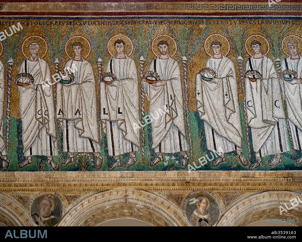 Detalle de los mosaicos (lado derecho de la nave central), en el interior de la Basílica de San Apolinar el Nuevo, Siglo VI, Rávena, Emilia-Romagna, Italia.