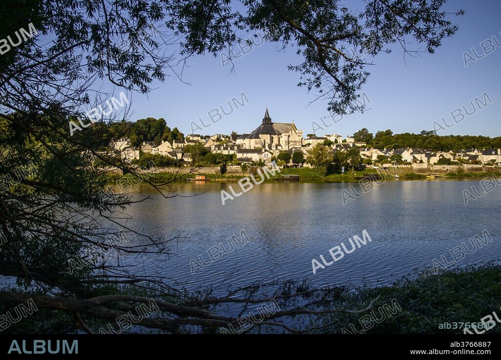 Candes-Saint-Martin, UNESCO World Heritage Site, on Vienne River, Indre et Loire, Loire Valley, France, Europe.