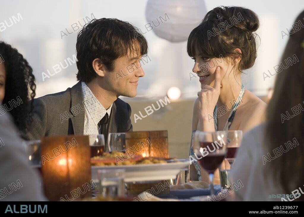 JOSEPH GORDON-LEVITT und ZOOEY DESCHANEL in [500] DAYS OF SUMMER, 2009, unter der Regie von MARC WEBB. Copyright FOX SEARCHLIGHT PICTURES.