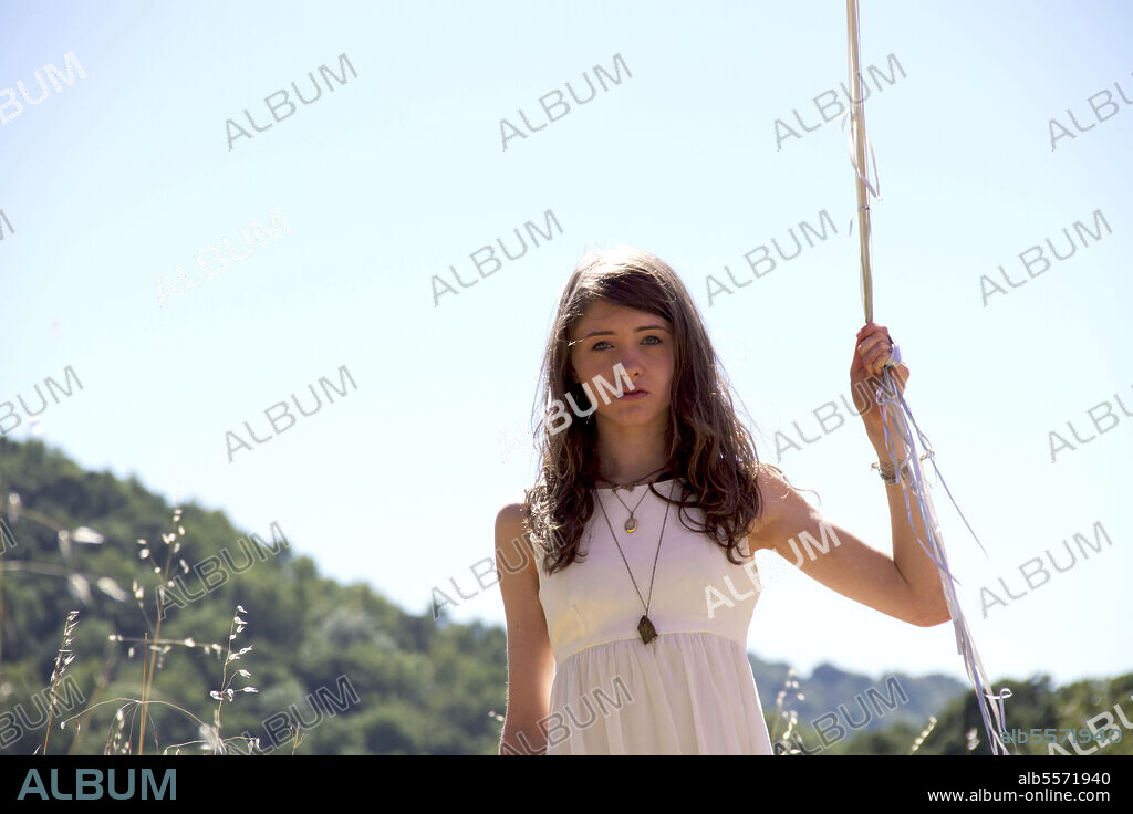NATALIA DYER in I BELIEVE IN UNICORNS, 2014, directed by LEAH MEYERHOFF. Copyright DTC Grip & Electric.