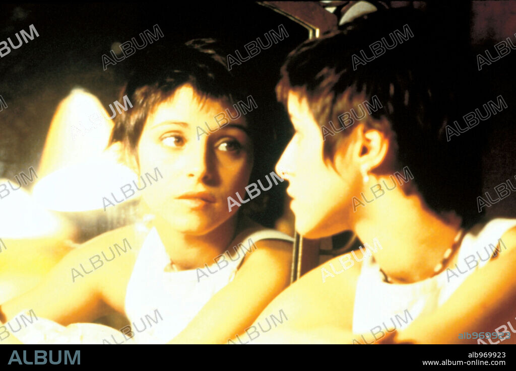 MAS QUE AMOR FRENESI, 1996, dirigida por ALFONSO ALBACETE y MIGUEL BARDEM.