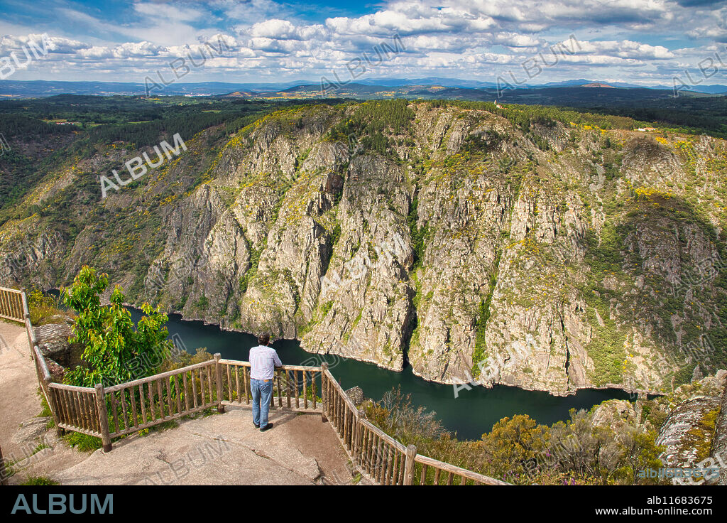 Balcóns de Madrid, Sil river canyon, Ribeira Sacra, Parada de Sil, Ourense, Galicia, Spain.