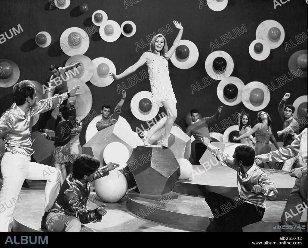 ROCIO DURCAL in LOVE IN FLIGHT, 1967 (AMOR EN EL AIRE). Copyright CAMARA, P.C.