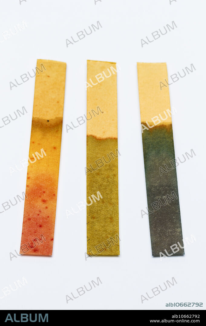 Universal indicator paper