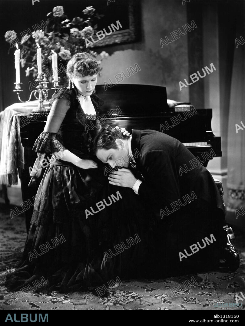 FREDRIC MARCH and ROSE HOBART in DR. JEKYLL AND MR. HYDE, 1931, directed by ROUBEN MAMOULIAN. Copyright PARAMOUNT PICTURES.