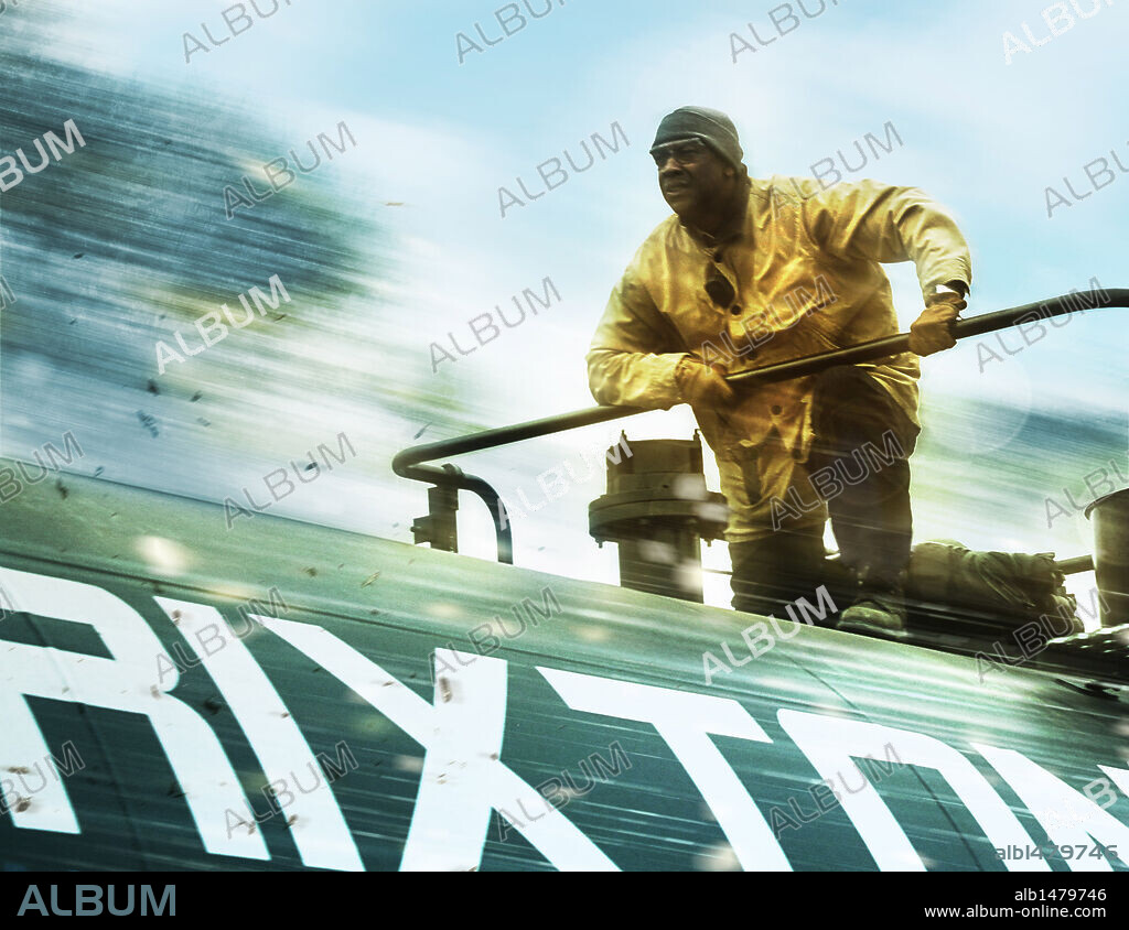 DENZEL WASHINGTON in UNSTOPPABLE, 2010, directed by TONY SCOTT. Copyright 20TH CENTURY FOX.