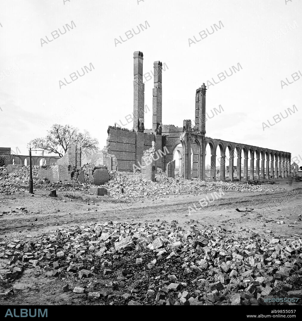 Ruins of North Eastern Railroad depot, Charleston, South Carolina, USA, George N. Barnard, April 1865.