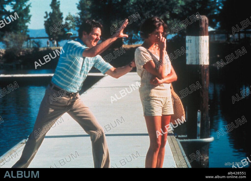BOTI ANN BLISS et MICHAEL REILLY BURKE dans TED BUNDY, 2002, réalisé par MATTHEW BRIGHT. Copyright INCESSANT BARKING PROD/FIRST LOOK MEDIA/TARTAN FILMS.