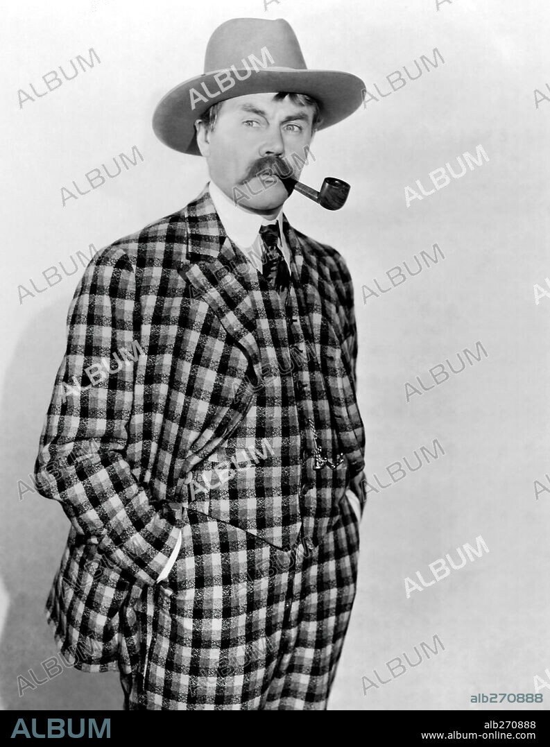 CHARLES RUGGLES in RUGGLES OF RED GAP, 1935, directed by LEO MCCAREY. Copyright PARAMOUNT PICTURES.