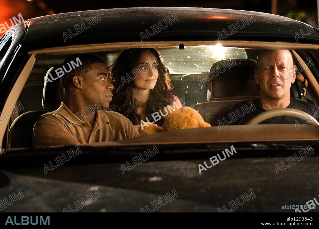 BRUCE WILLIS and TRACY MORGAN in COP OUT, 2010, directed by KEVIN SMITH. Copyright WARNER BROSS PICTURES/MARC PLATT PRODUCTIONS.